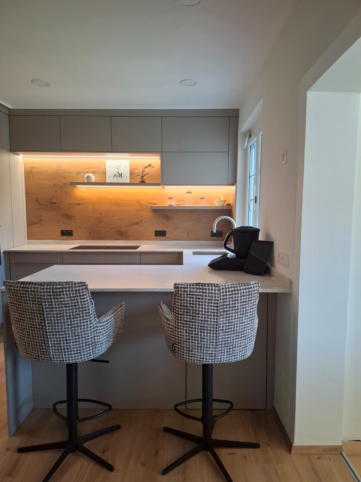 Andros in Brooklyn Beige Diamant